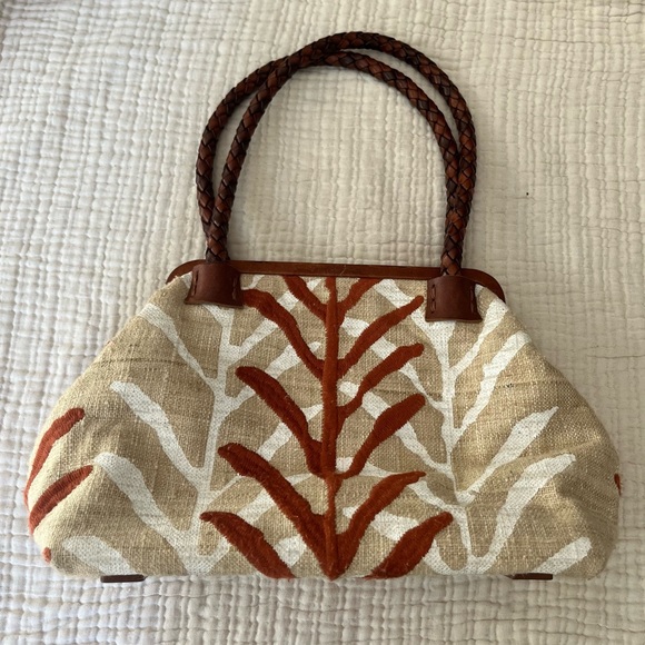 Marian Paquette | Tan Red Botanical Purse Braided Leather Handles Palm Frond Bag - Picture 1 of 7